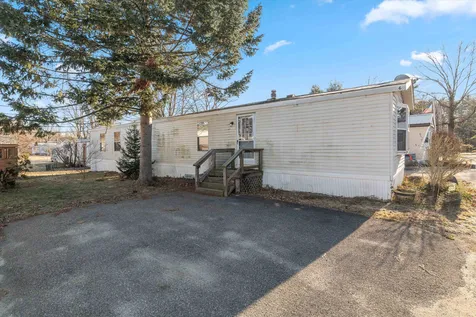 6 Poplar Street Exeter NH 03833
