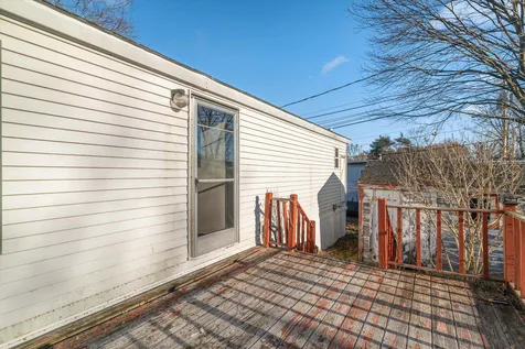 6 Poplar Street Exeter NH 03833