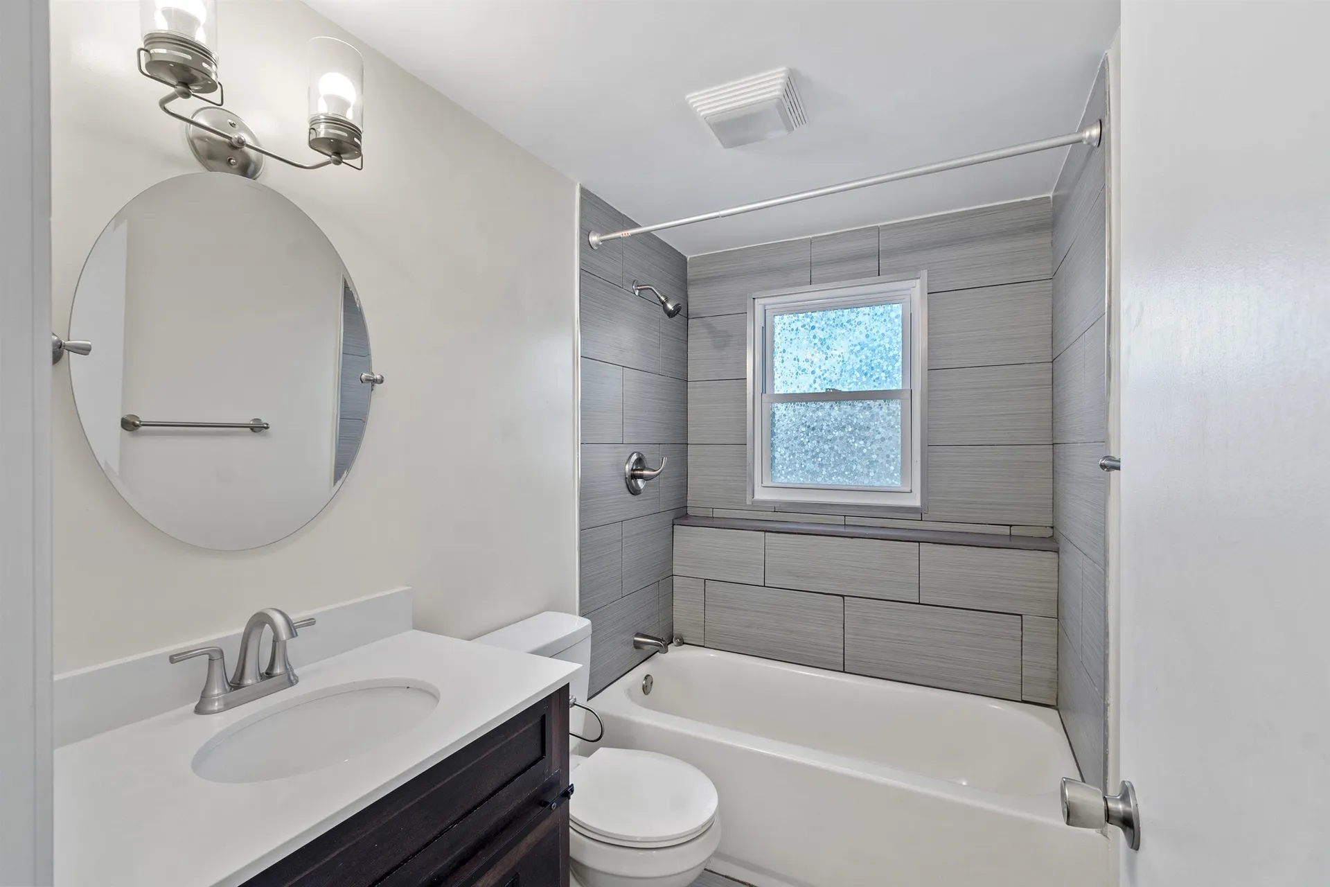 43 Gowing Road Hudson NH 03051