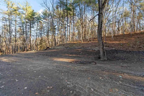 43 Gowing Road Hudson NH 03051
