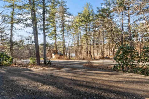 43 Gowing Road Hudson NH 03051