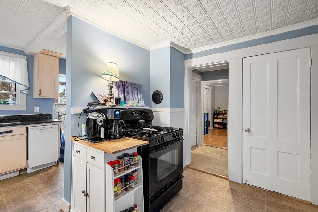 15 Prescott Street Nashua NH 03064