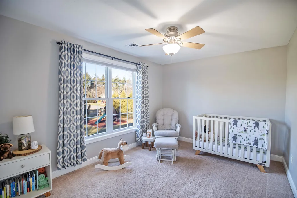 5 Fallon Drive Litchfield NH 03052