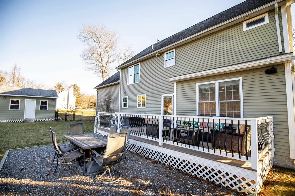 5 Fallon Drive Litchfield NH 03052