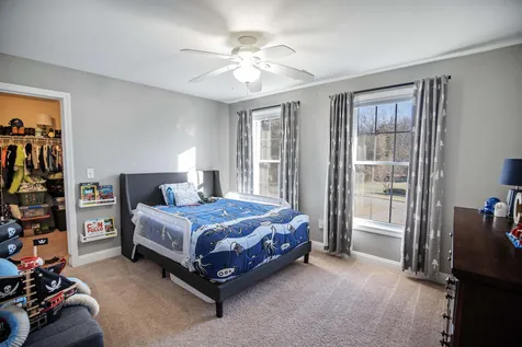 5 Fallon Drive Litchfield NH 03052