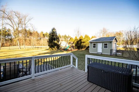 5 Fallon Drive Litchfield NH 03052
