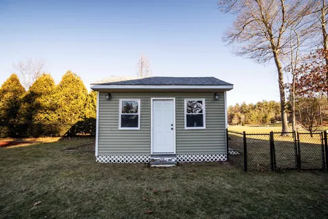 5 Fallon Drive Litchfield NH 03052