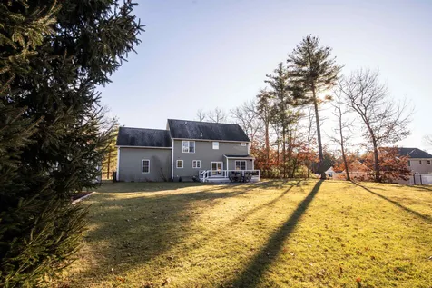 5 Fallon Drive Litchfield NH 03052