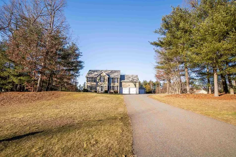 5 Fallon Drive Litchfield NH 03052