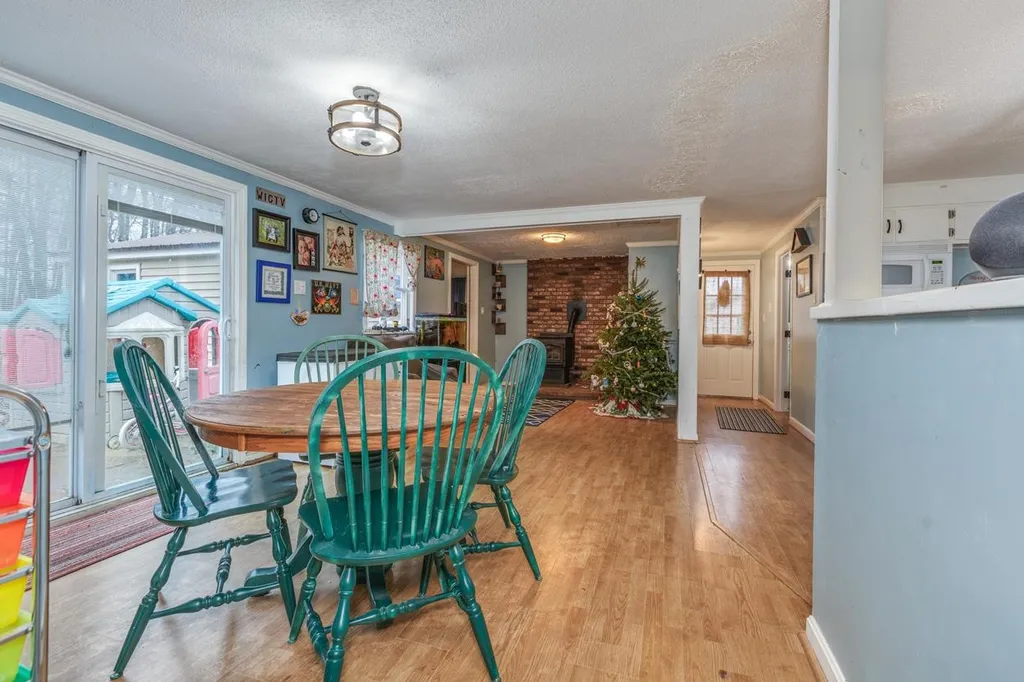 17 Elm Street Epping NH 03042