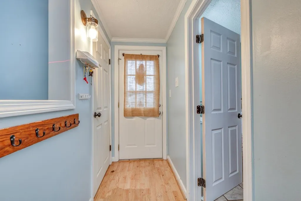 17 Elm Street Epping NH 03042