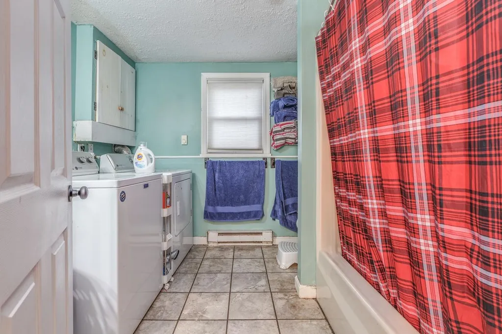 17 Elm Street Epping NH 03042