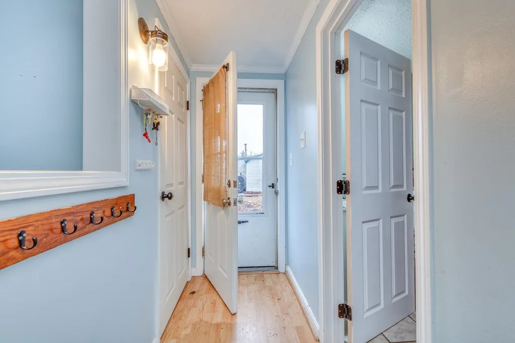 17 Elm Street Epping NH 03042