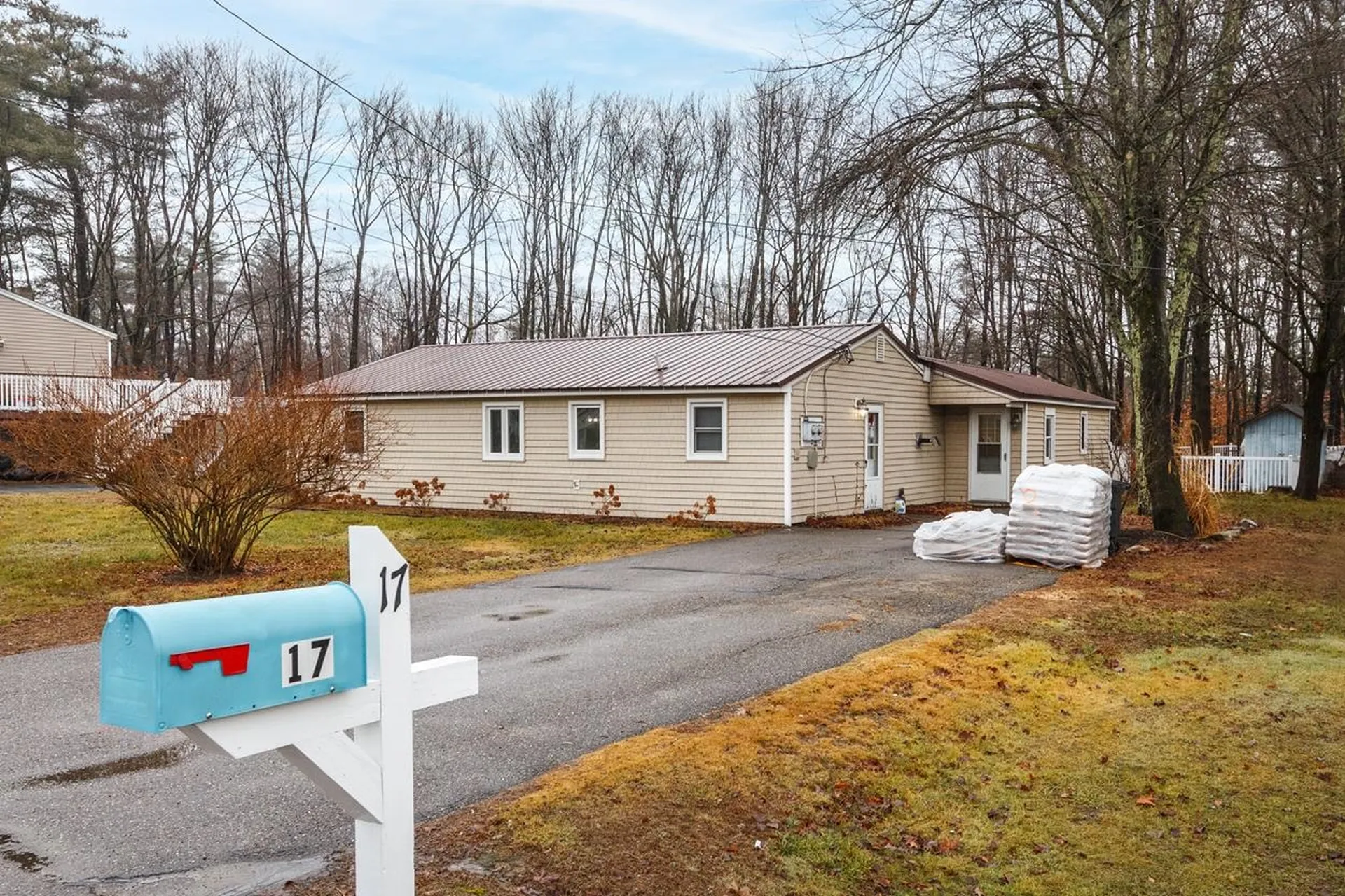 17 Elm Street Epping NH 03042