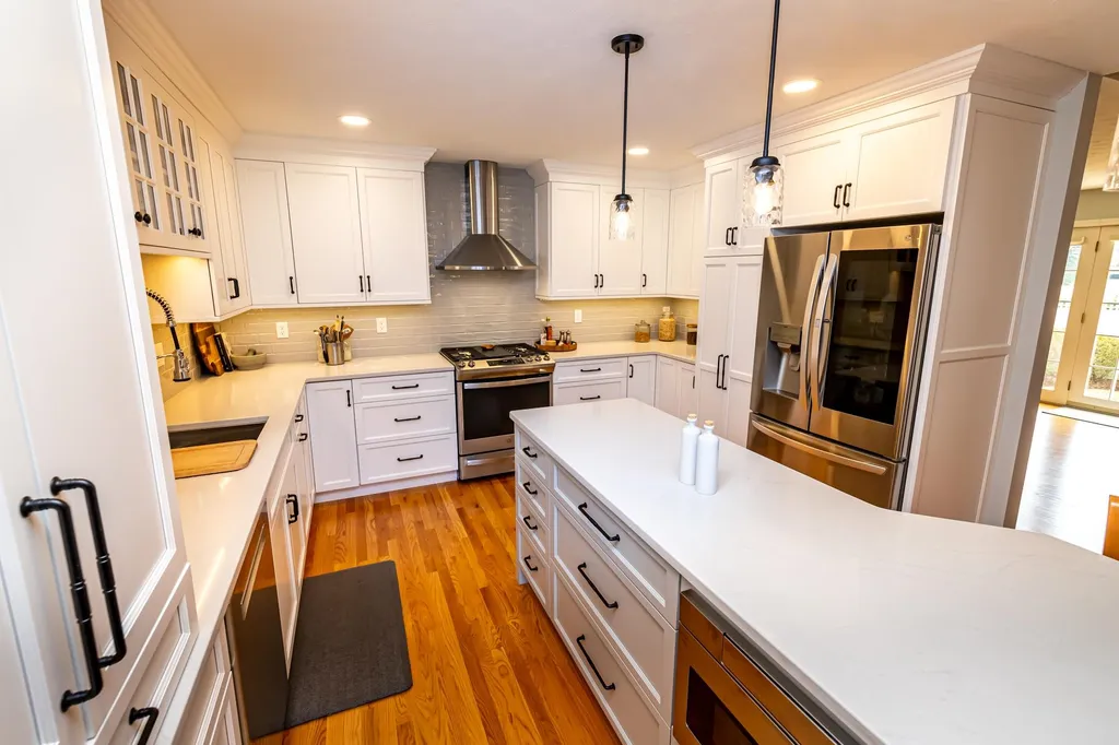 32 Pebble Beach Drive Bedford NH 03110