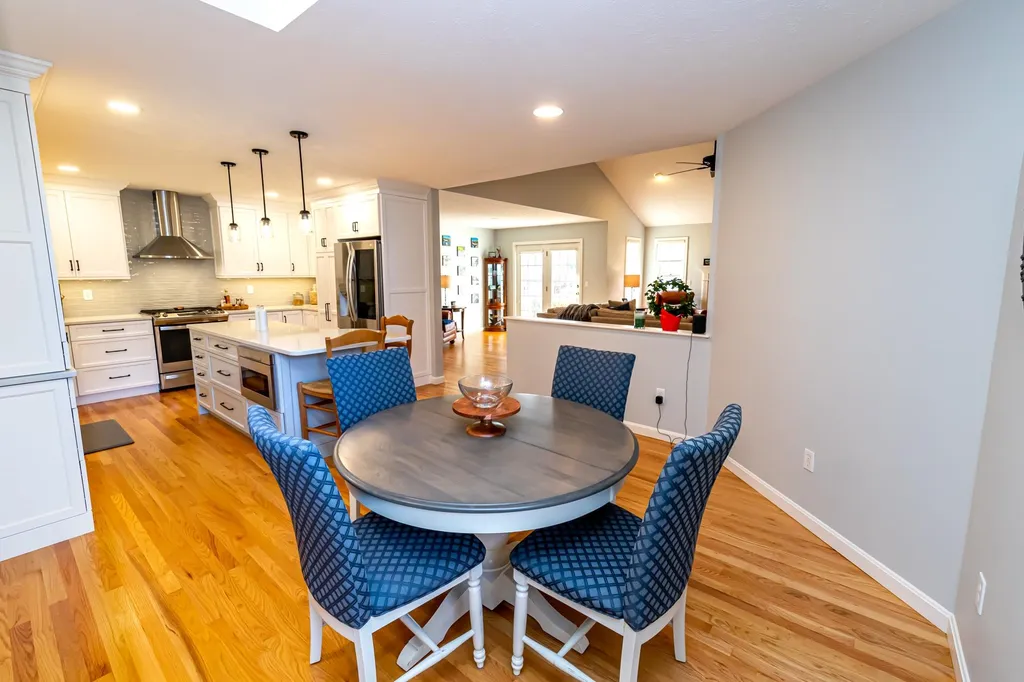32 Pebble Beach Drive Bedford NH 03110
