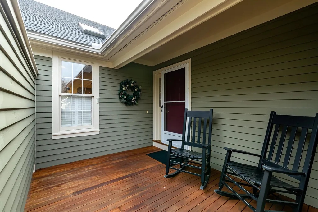32 Pebble Beach Drive Bedford NH 03110