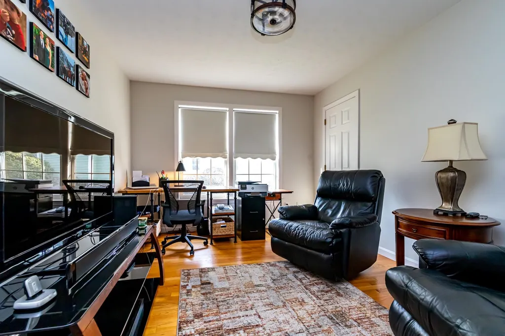 32 Pebble Beach Drive Bedford NH 03110