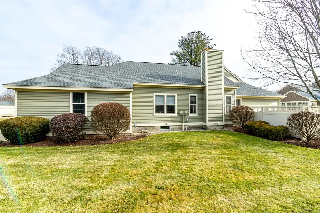 32 Pebble Beach Drive Bedford NH 03110