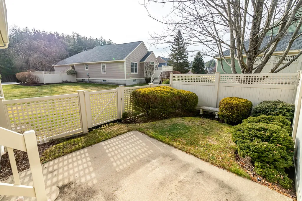 32 Pebble Beach Drive Bedford NH 03110