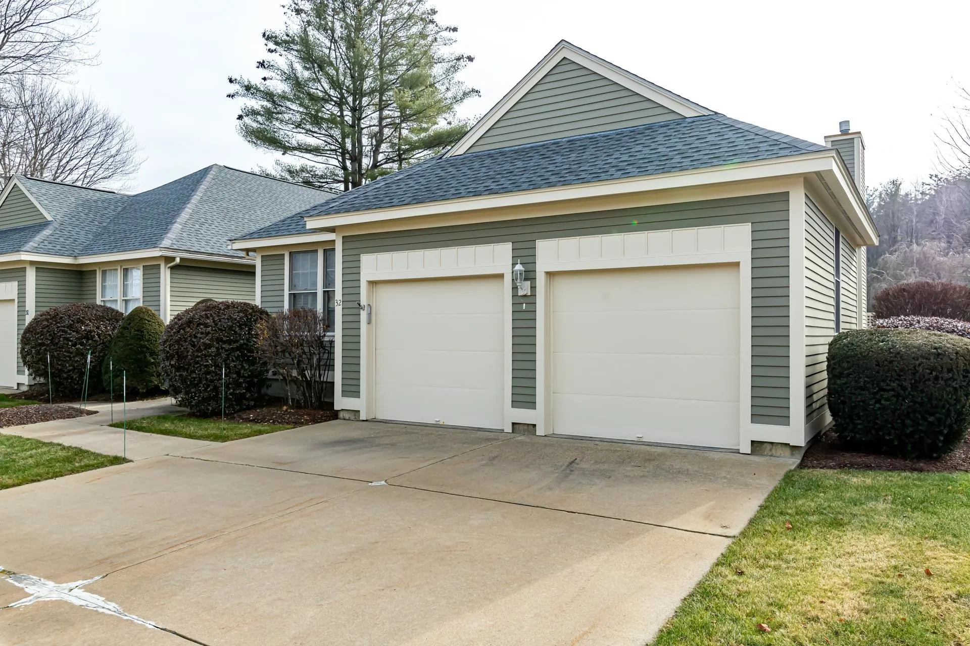 32 Pebble Beach Drive Bedford NH 03110