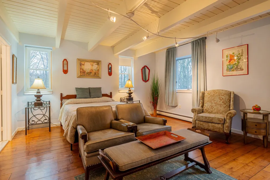 67 Coventry Lane Manchester VT 05255