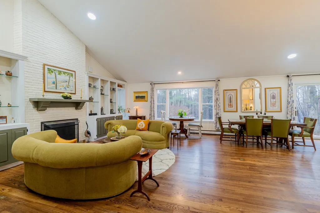 67 Coventry Lane Manchester VT 05255