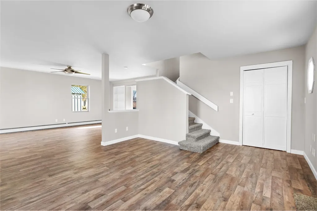 67 Senesac Place Isle La Motte VT 05463