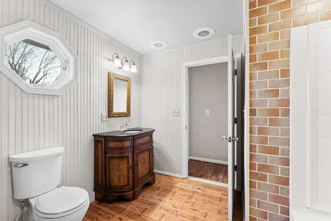 67 Senesac Place Isle La Motte VT 05463