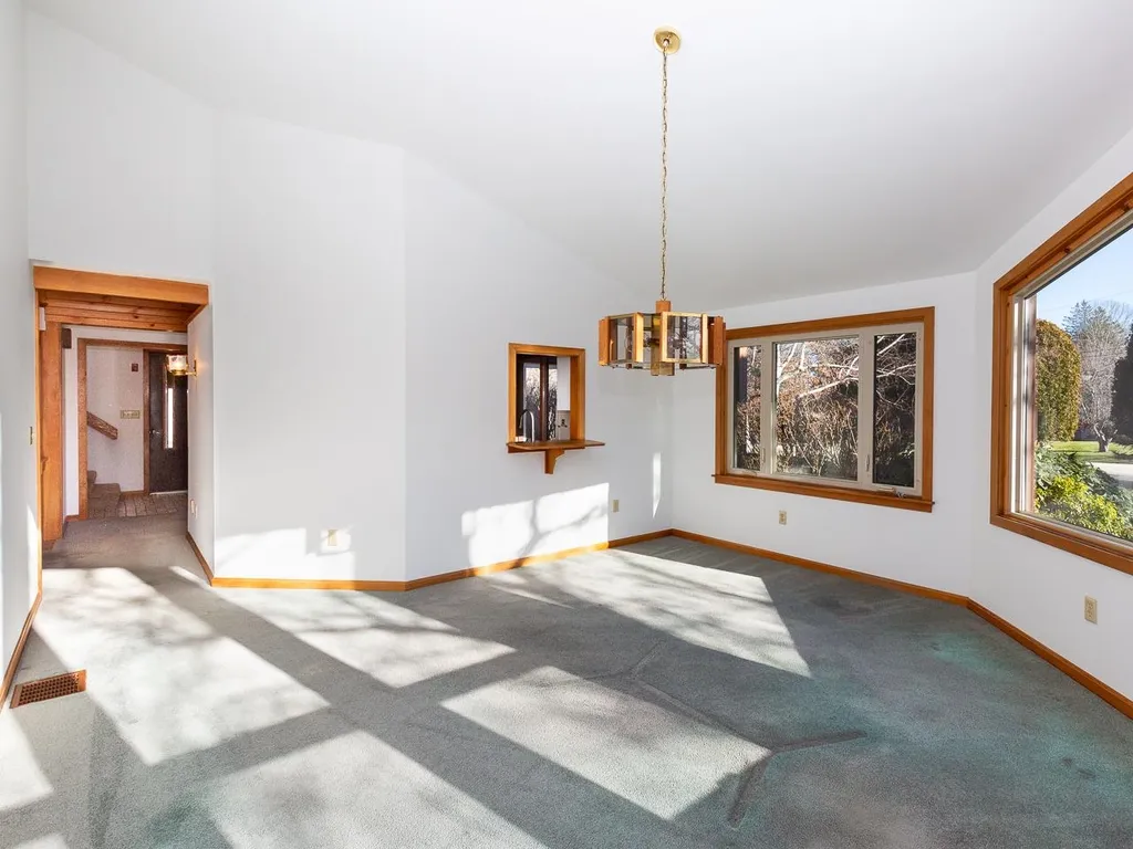 7 Apple Way Stratham NH 03885