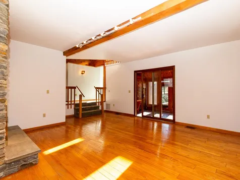 7 Apple Way Stratham NH 03885
