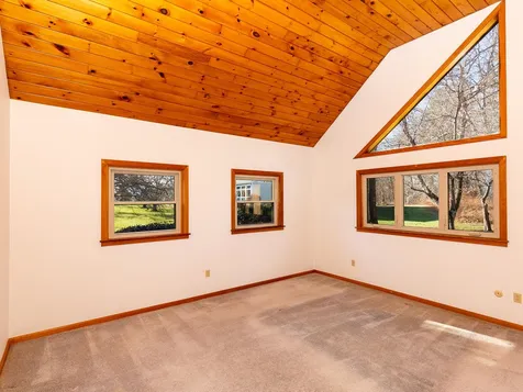 7 Apple Way Stratham NH 03885