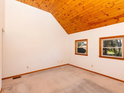 7 Apple Way Stratham NH 03885