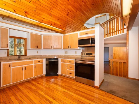7 Apple Way Stratham NH 03885