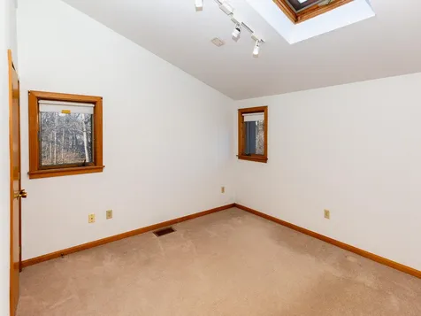 7 Apple Way Stratham NH 03885