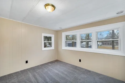 22 South Dewberry Lane Rochester NH 03867