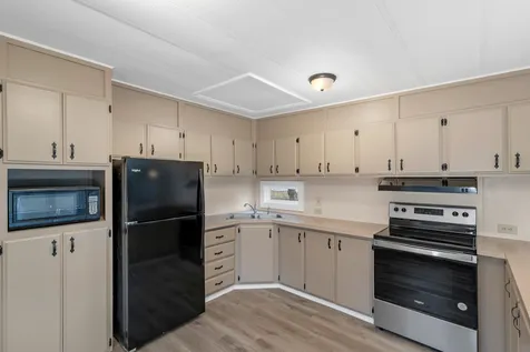 22 South Dewberry Lane Rochester NH 03867