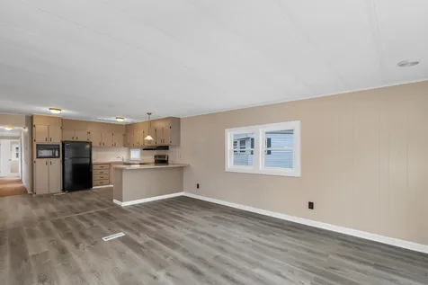 22 South Dewberry Lane Rochester NH 03867