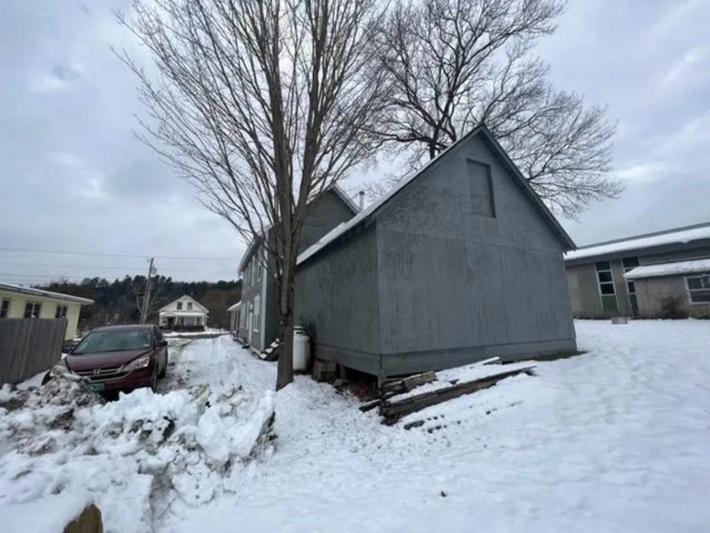 3242 Main Street Cabot VT 05647
