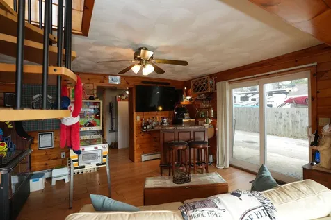 9 Casey Road East Kingston NH 03827