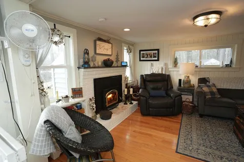 9 Casey Road East Kingston NH 03827