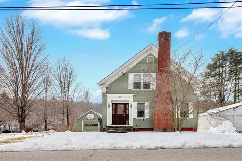 17 Meadow Street Ludlow VT 05149