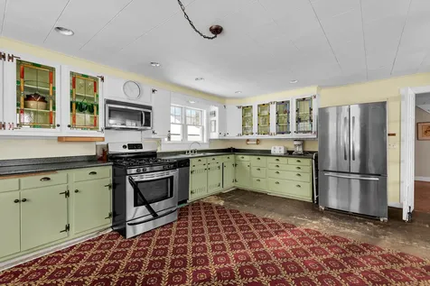 17 Meadow Street Ludlow VT 05149