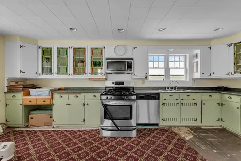 17 Meadow Street Ludlow VT 05149