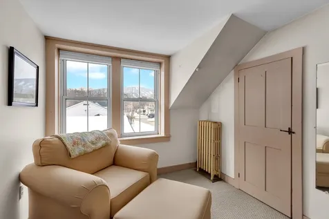 17 Meadow Street Ludlow VT 05149