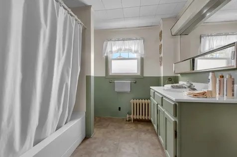 17 Meadow Street Ludlow VT 05149