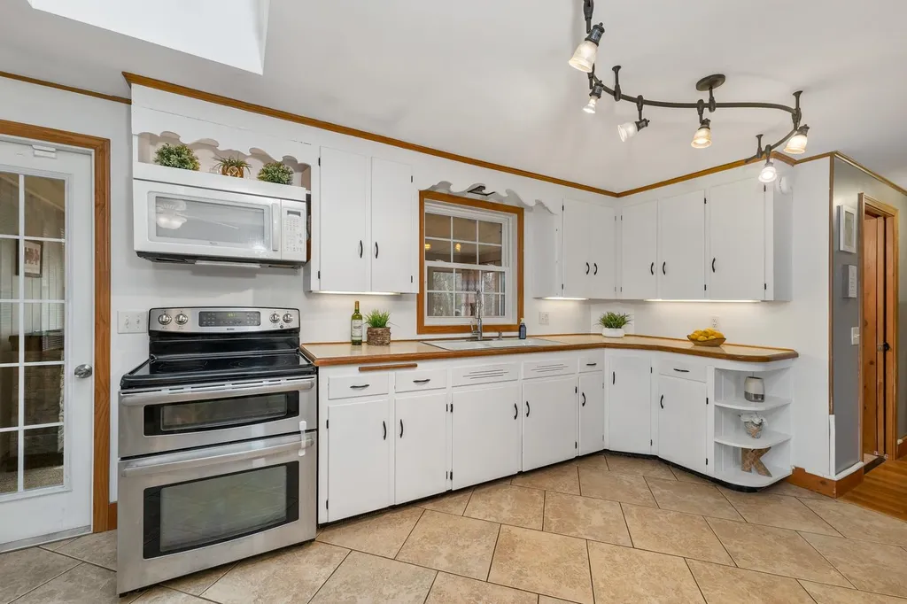 107 Morrill Street Gilford NH 03249
