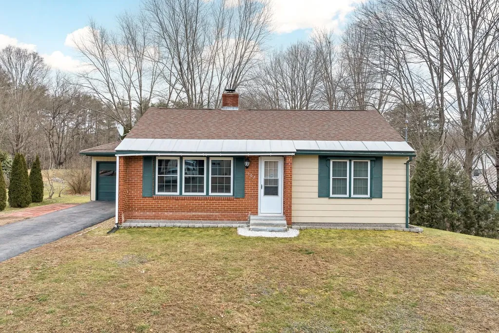 107 Morrill Street Gilford NH 03249