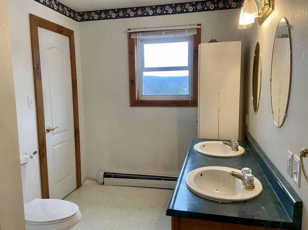 653 Kinsey Road Barton VT 05822