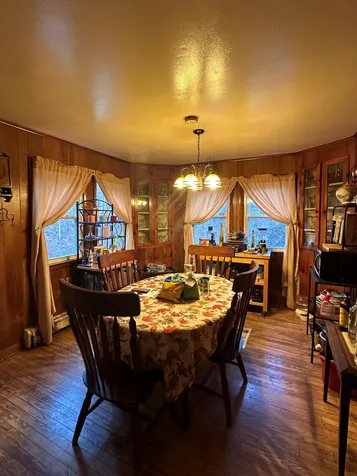 328 Guilford Street Brattleboro VT 05301